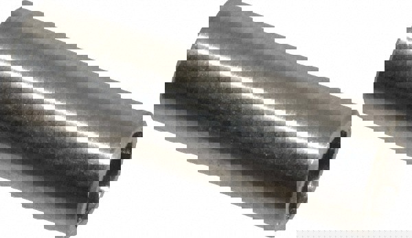 Round Circuit Board Spacer: M4 Screw, 18 mm OAL, 4.2 to 4.8 mm ID, 6 mm OD, Stainless Steel